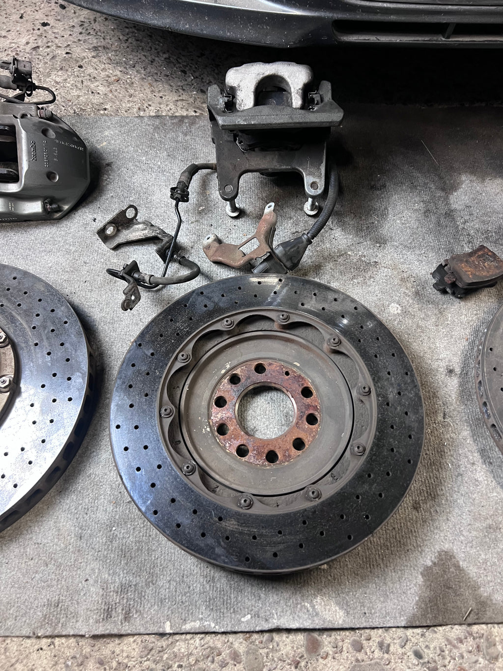 Keramik / Ceramic Bremsanlage für Audi S8 D3 5.2 FSI V10