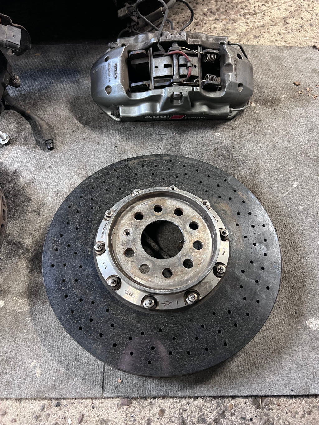 Keramik / Ceramic Bremsanlage für Audi S8 D3 5.2 FSI V10