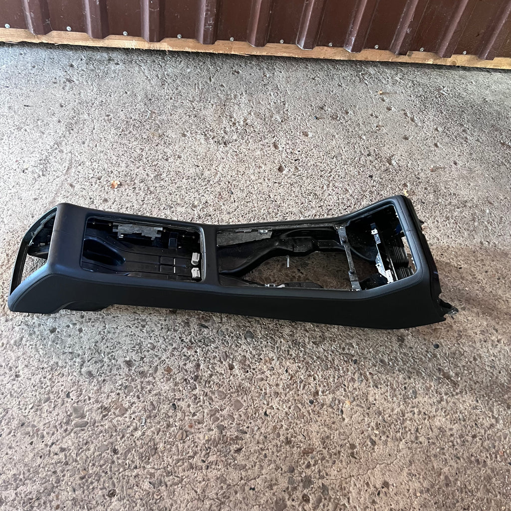 Mittelkonsole in Leder für Audi A8 / S8 D3 – Soul Schwarz