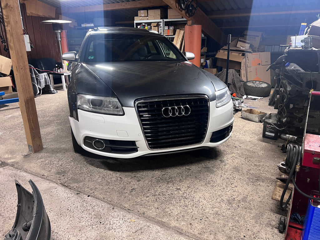 Kühlergrill für Audi A6 4F Facelift – US-Ausführung / Schwarz Hochglanz / Chrom