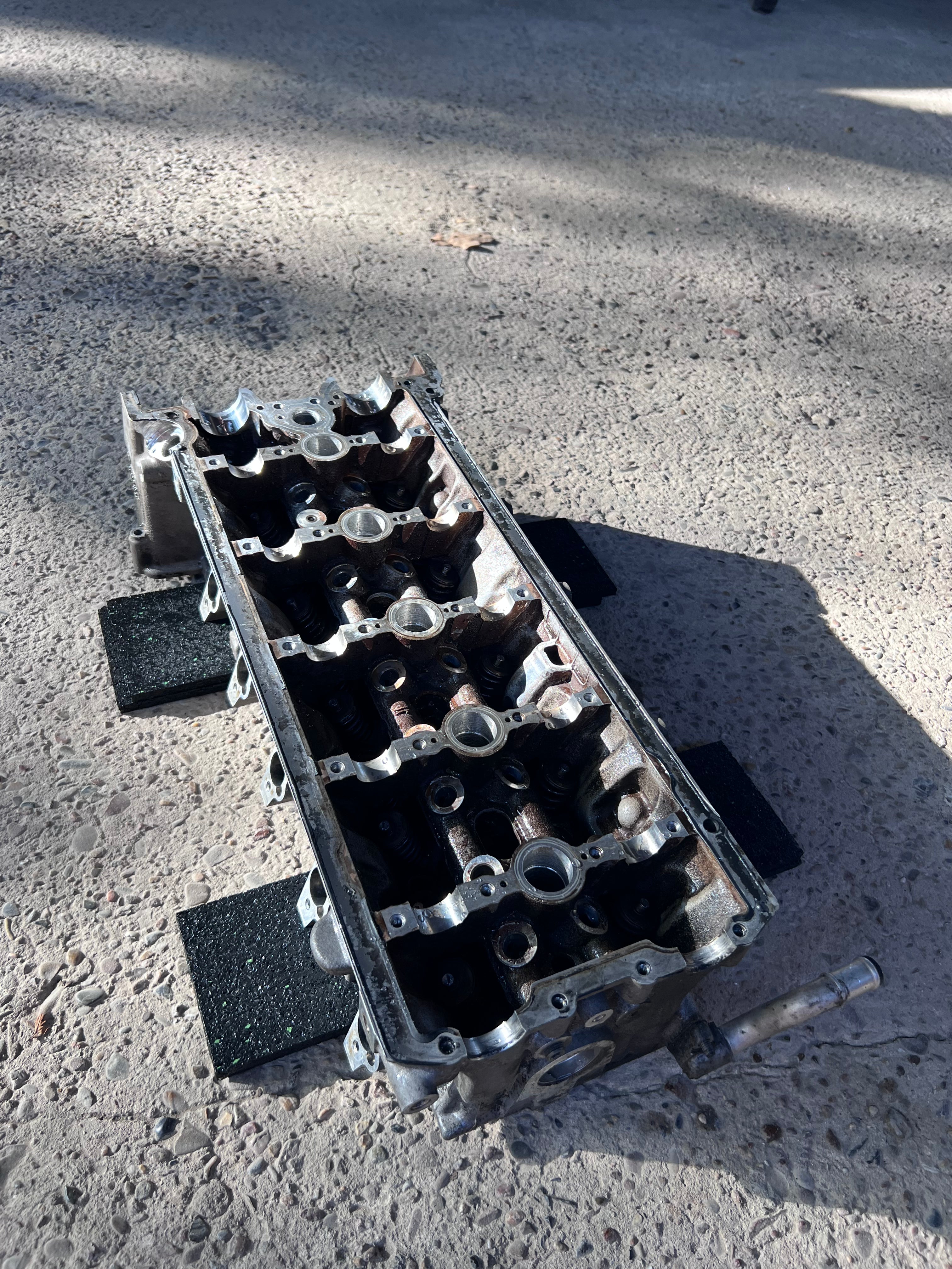 Audi S8 D3 / S6 4F 5,2 FSI V10 Zylinderkopf Links