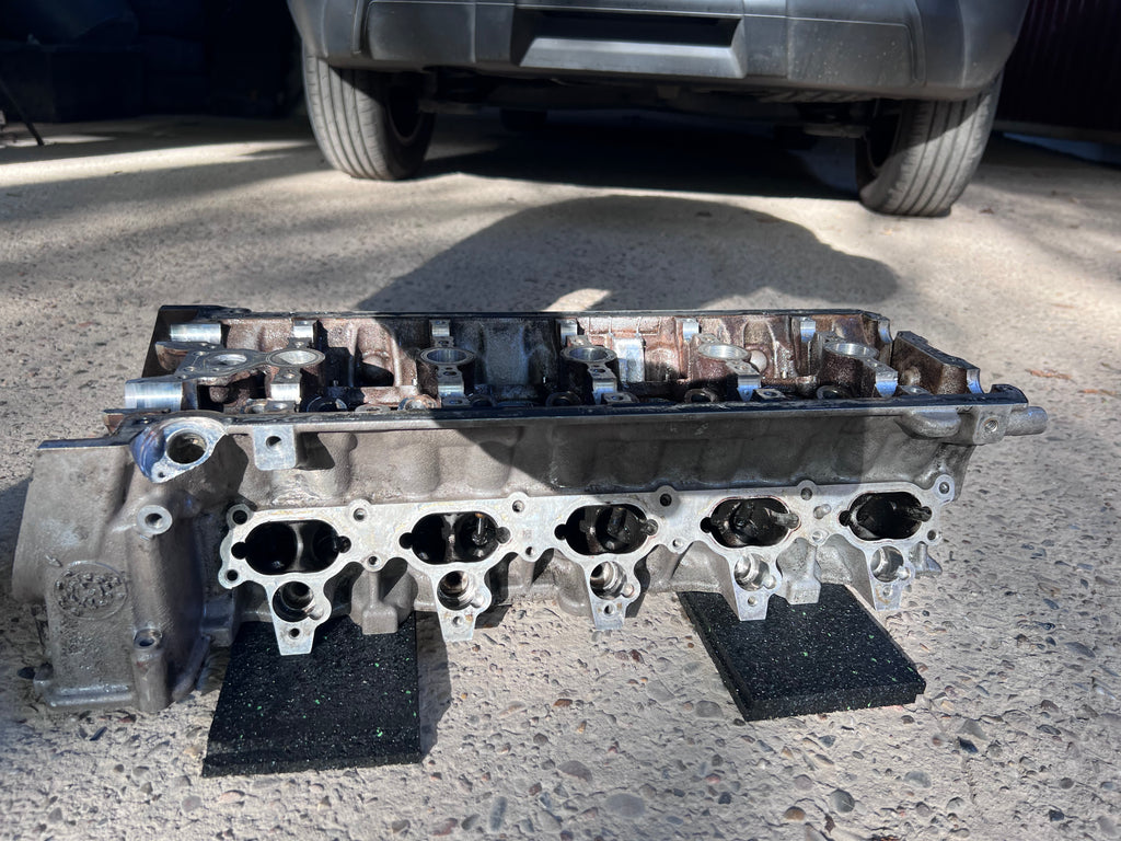 Audi S8 D3 / S6 4F 5,2 FSI V10 Zylinderkopf Links