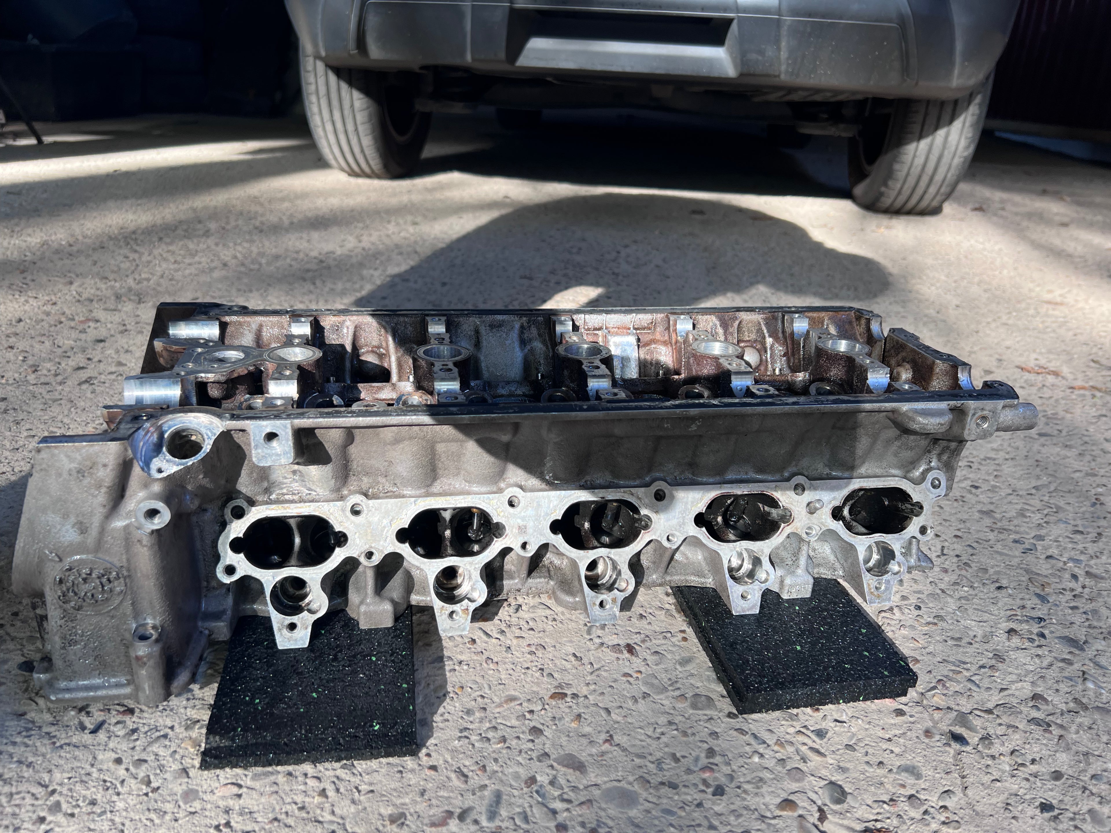 Audi S8 D3 / S6 4F 5,2 FSI V10 Zylinderkopf Links