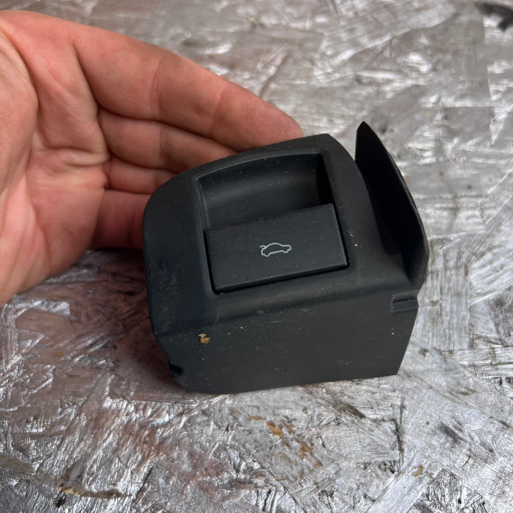 Audi A6 4F Taster für elektrische Heckklappe